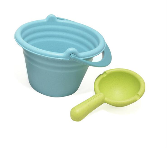 Set with a sand bucket and a shovel