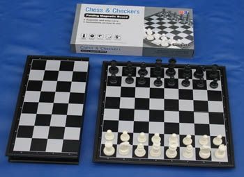 Medium-sized magnetic chess