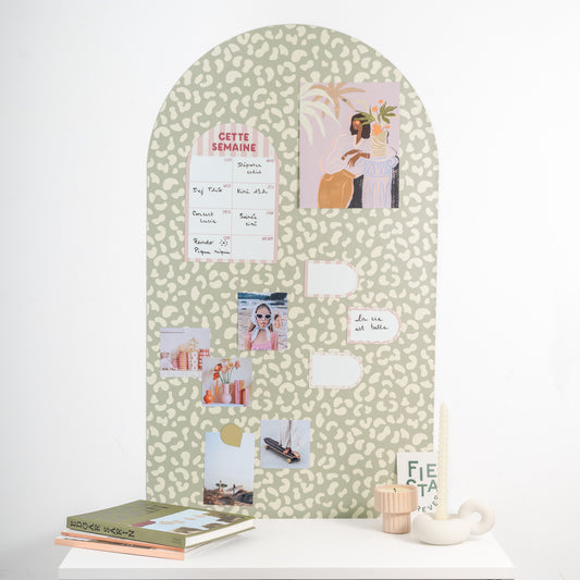 Μαγνητικός αυτοκόλλητος πίνακας χρωματιστή αψίδα-απαλό πράσινο λεοπάρ