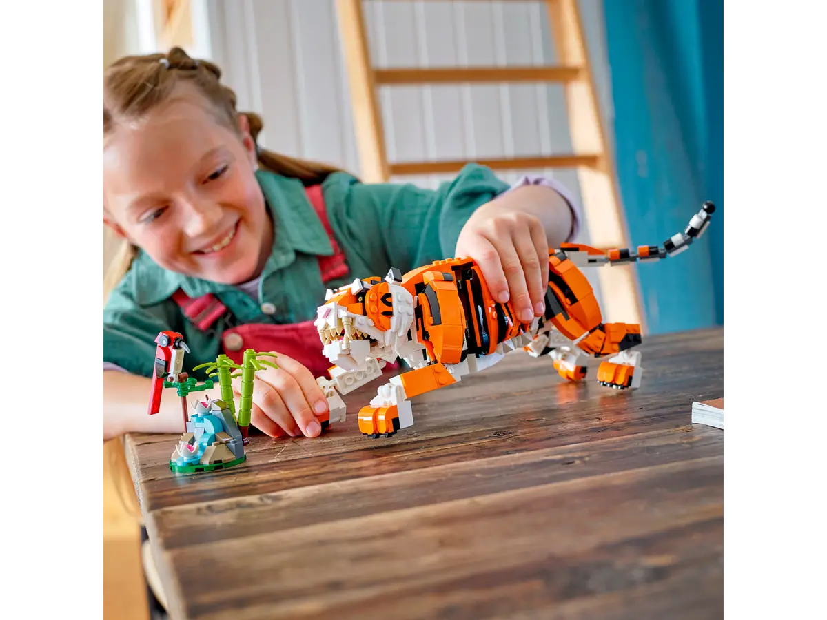 Magestic Tiger Lego Creator 3 in 1 31129